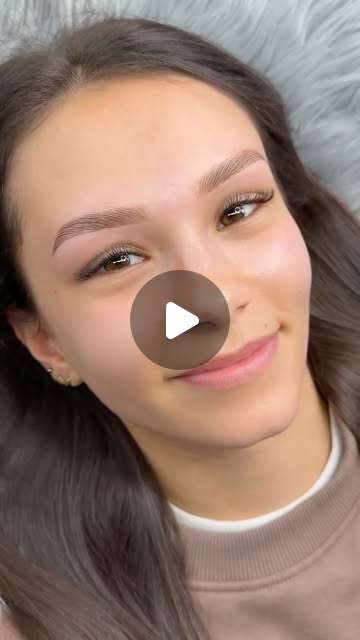 Reel: Browlifting-Ergebnis einer Kundin